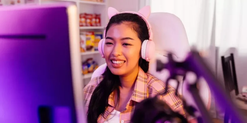 How Do Open-Back and Closed-Back Headsets Compare for Gaming? How Do Open-Back and Closed-Back Headsets Compare for Gaming?